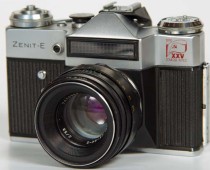 «Ростех» возобновит производство фотоаппаратов «Зенит»