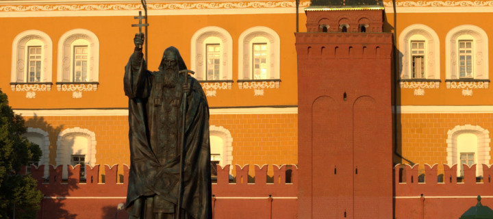 У храма Христа Спасителя в Москве установят памятники всем патриархам