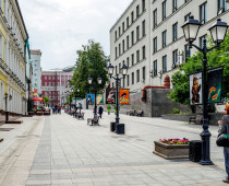 Столешников переулок Москвы вновь стал самой дорогой улицей в России