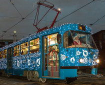 Три новогодних трамвая вышли на столичные маршруты