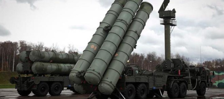 Система ПВО С-400 берет под контроль небо Крыма