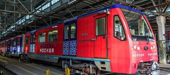 В столичном метро ко Дню города запустили тематический поезд «Москва-870»