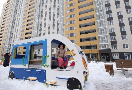 Первые пять московских семей получили новое жилье в рамках реновации