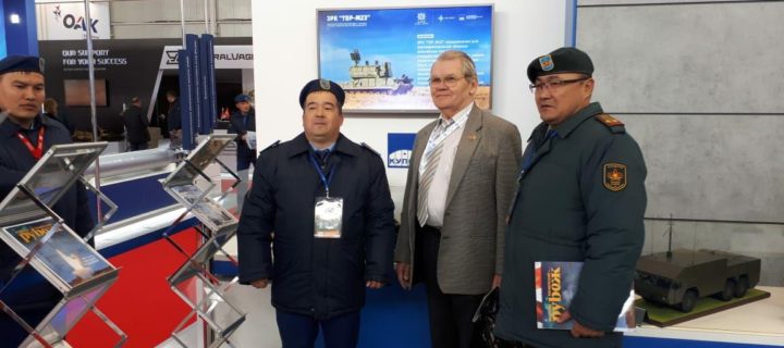 Министр обороны Казахстана посетил презентацию концерна «Алмаз-Антей»