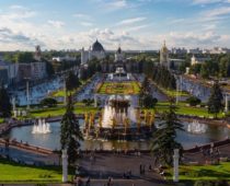 Московские власти планируют открыть «Диснейленд» на ВДНХ