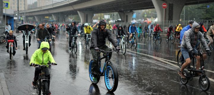 Участниками осеннего велопарада в Москве стали около 20 тыс. человек