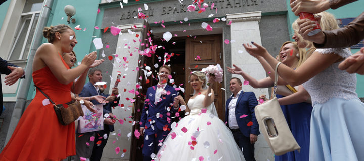 Количество браков в Подмосковье почти вдвое превысило число разводов