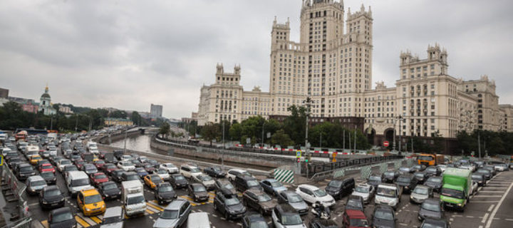 За год число автомобилей в Москве выросло на 160 тысяч