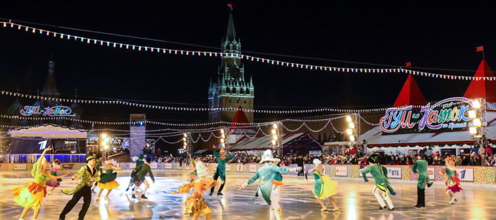 На Красной площади в Москве открылся главный каток страны
