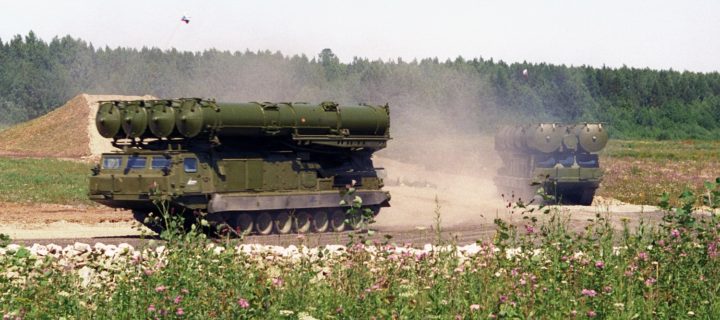 Бригадный комплект С-300В4 поступил на вооружение Сухопутных войск