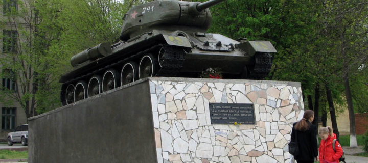 В Тульской области к 75-летию Победы появятся мемориалы с бронепоездом и Т-34
