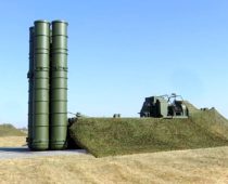 Зенитные ракетные системы С-400 отразили условную воздушную атаку на Москву