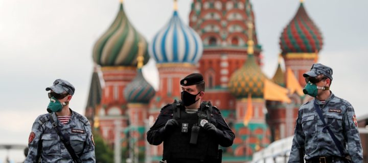 В Москве с 13 июля снимут большинство ограничений