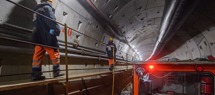 Большая кольцевая линия метро Москвы построена на 60%