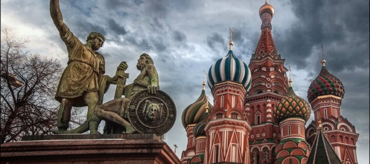 В Москве отреставрируют памятник Минину и Пожарскому
