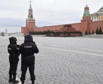 В Москве продлены действующие коронавирусные ограничения