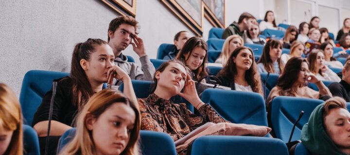 Медиаклассы откроют в московских школах в 2021 году