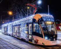 Праздничные трамваи и электробусы появятся в Москве 25 декабря