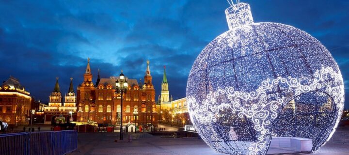Спрос на отели Москвы и Петербурга в период новогодних праздников сократился