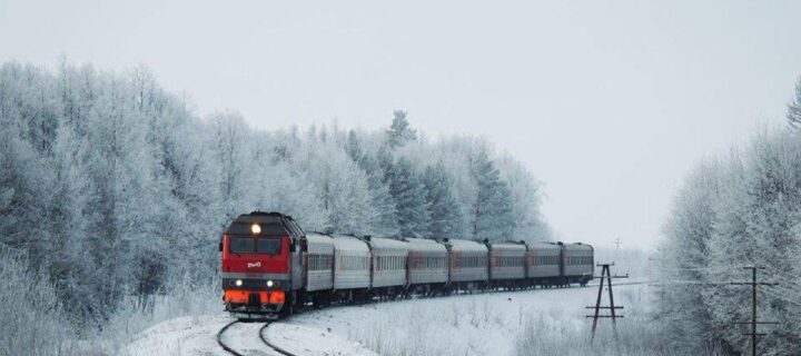Из Москвы до резиденций Деда Мороза и Снегурочки запустят турпоезд