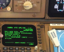 Радиопереговоры на гражданских самолетах в России заменят технологией CPDLC