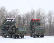 В конце 2021 года ВКС получили два полковых комплекта систем ПВО С-400 “Триумф” и С-350 “Витязь”
