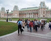 Сезон весенних экскурсий открывают московские парки