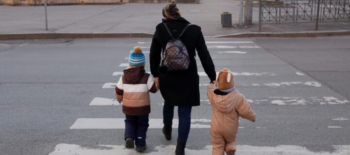 В России родители 440 тысяч детей от восьми до 17 лет получили выплаты