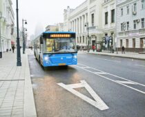 В общественном транспорте Москвы до конца 2023 года запустят систему быстрых платежей
