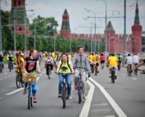 В центре Москвы в субботу из-за велогонки перекроют автомобильное движение