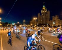 В субботу в центре Москвы ограничат движение транспорта из-за велофестиваля