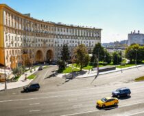 Благоустройство еще одного участка Ленинского проспекта завершилось в Москве