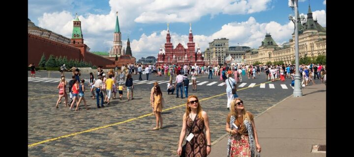 Москву за лето посетили более 6 млн туристов