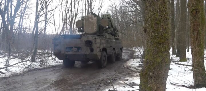 Расчеты ЗРК “Тор-М2” и “Оса-АКМ” успешно уничтожают БПЛА противника в зоне СВО на Донбассе