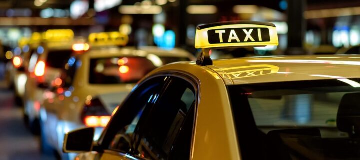Более 400 млн рублей выделили на развитие такси и каршеринга власти Москвы