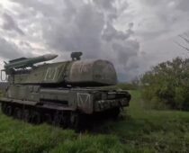 Небо над Донбассом надежно прикрывают расчеты зенитных ракетных комплексов “Бук-М1”