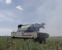 На Купянском направлении в зоне СВО успешно несут боевое дежурство расчеты ЗРК «Тор-М1»