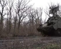 Расчеты ЗРК «Тор-М2» обороняют российские войска в зоне СВО от воздушного нападения противника