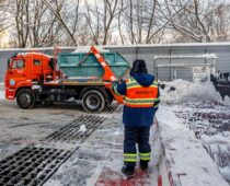 В Москве запустили в работу снегосплавные пункты