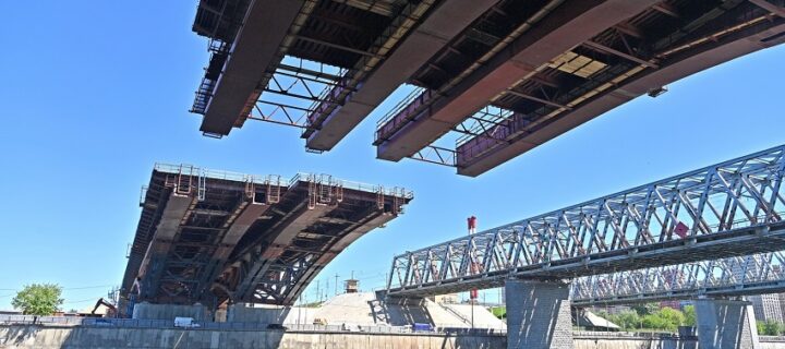В Москве к 2026 году завершат строительство семи автомобильных мостов