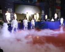 Сотрудникам Нижегородского завода 70-летия Победы вручили награды и показали рок-оперу