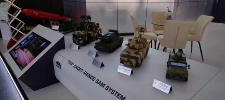 На оружейной выставке в Эр-Рияде показали современные средства ПВО от ИЭМЗ “Купол”