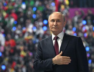 ЦИК: Путин побеждает на выборах президента РФ